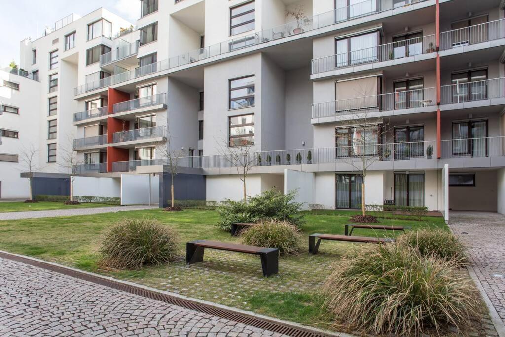Jt'S Apartments Korunni Str. Prague Exterior photo